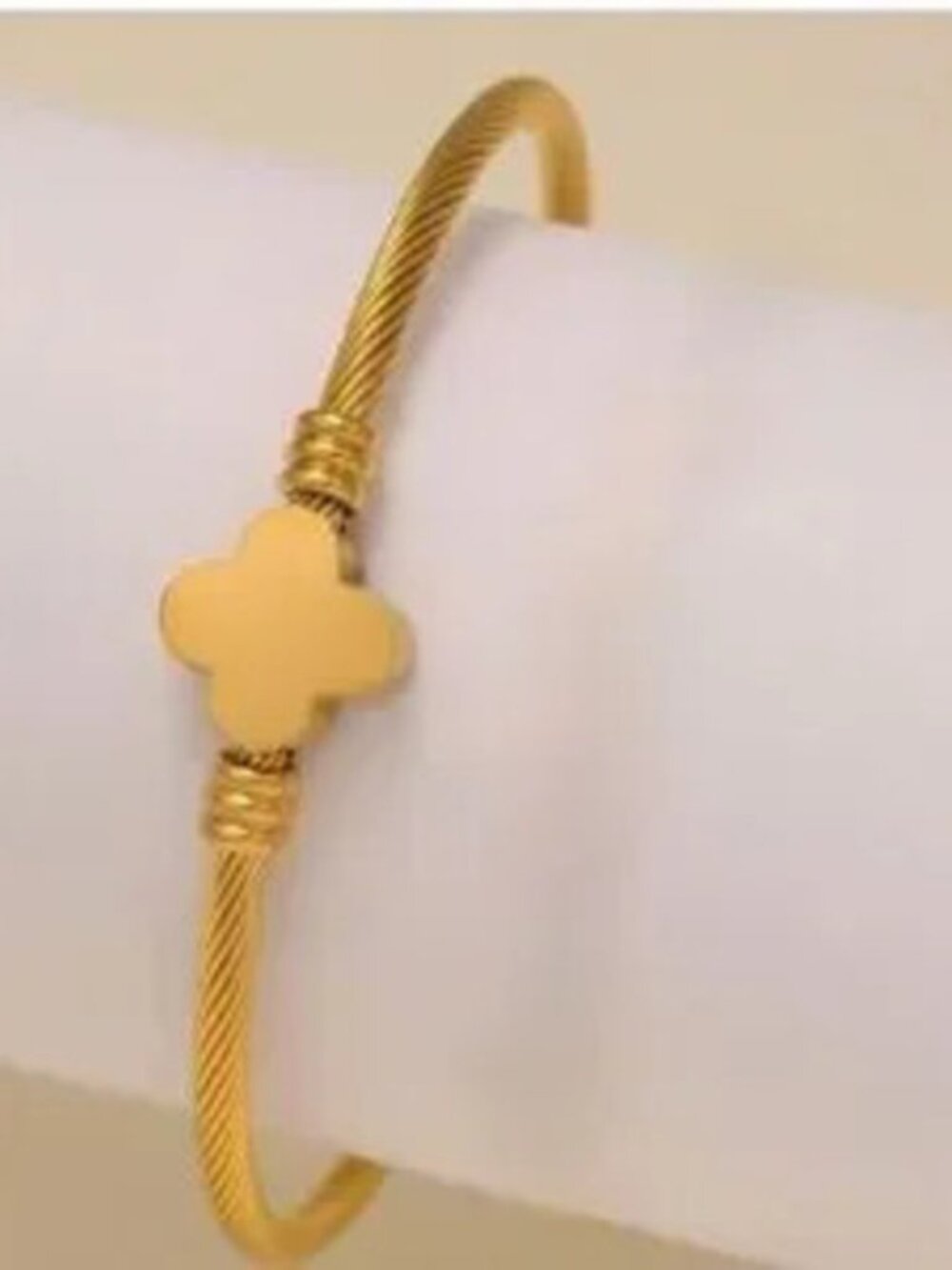 Gold Stainless Steel Clover Cable Bracelet Tarnish Resistant